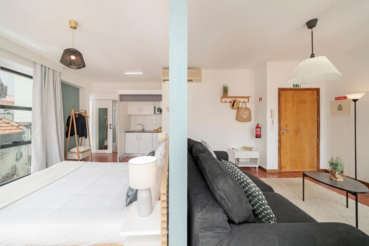 Pelourinho Apartments By An Island Apart ฟุงชาล ภายนอก รูปภาพ