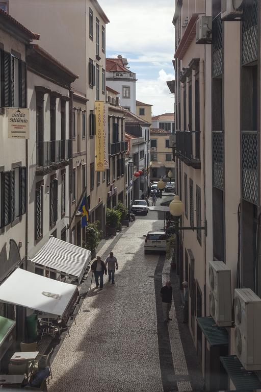 Pelourinho Apartments By An Island Apart ฟุงชาล ภายนอก รูปภาพ