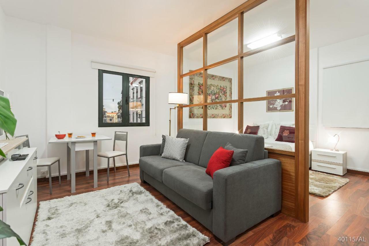 Pelourinho Apartments By An Island Apart ฟุงชาล ภายนอก รูปภาพ